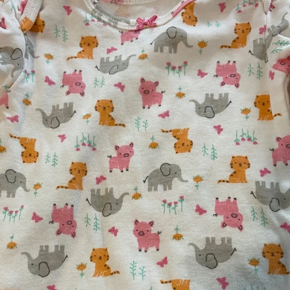 Never worn! Carter's Baby Onesie Set - Picture 6 of 11